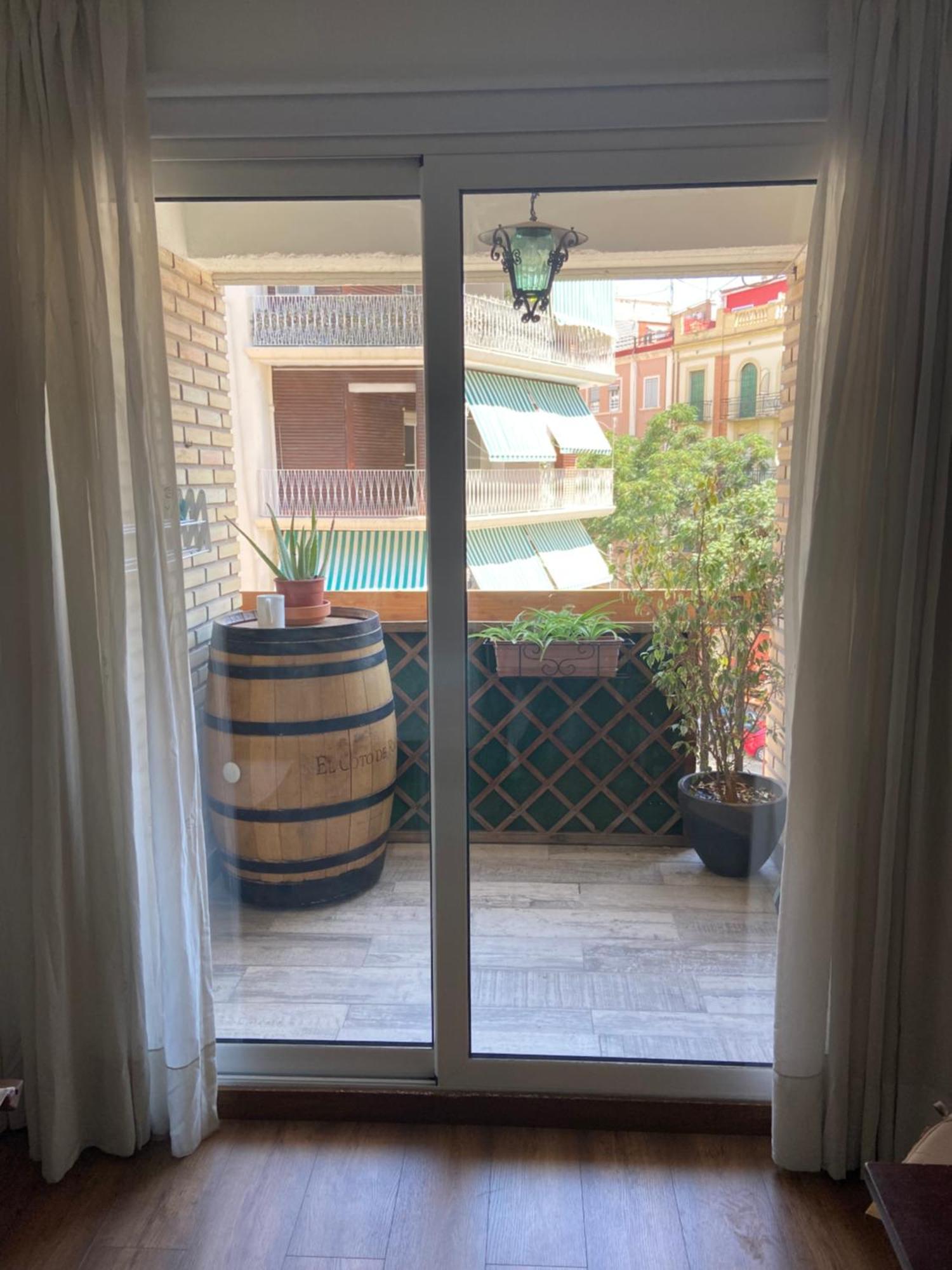 Rio Turia Apartment Valencia Exterior photo